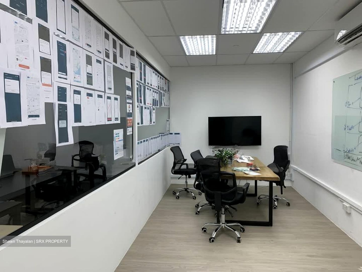 Oxley Bizhub (D14), Factory #558857581